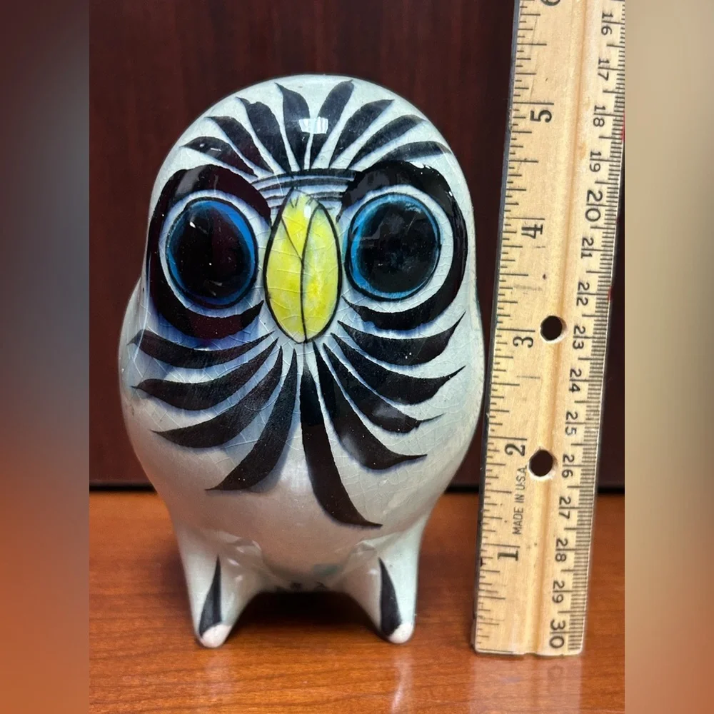 VINTAGE TONALA MEXICAN HAND PAINTED CERAMIC FAT OWL - SIGNED FIGURINE
